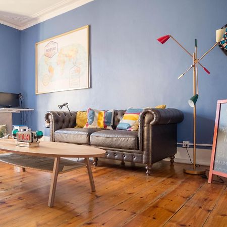 No Limit Bairro Alto Hostel Lisbon Luaran gambar