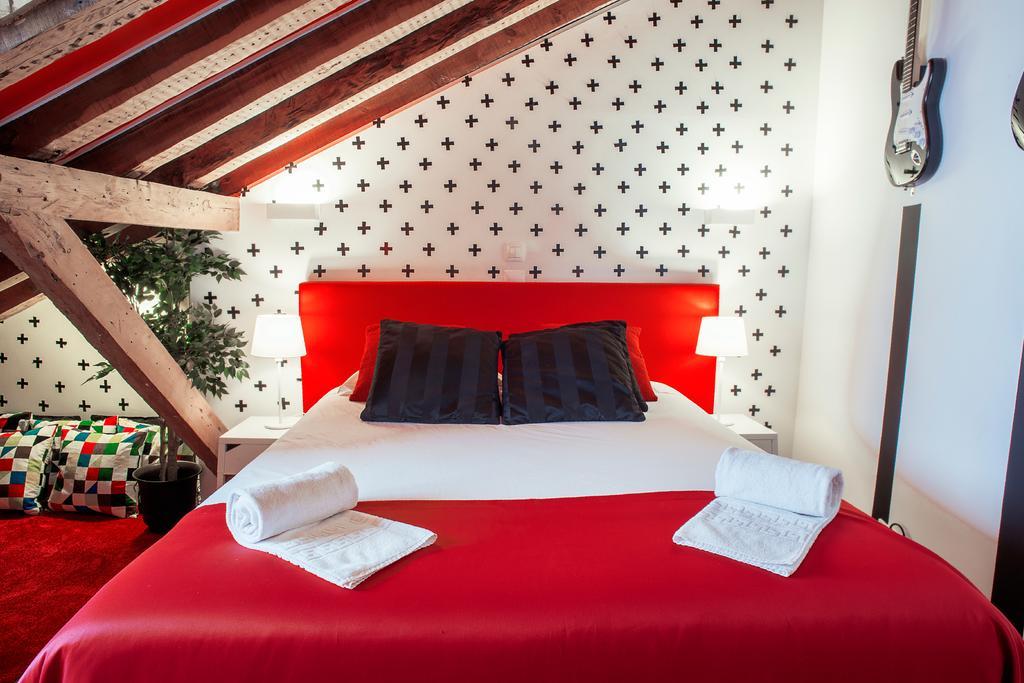 No Limit Bairro Alto Hostel Lisbon Luaran gambar