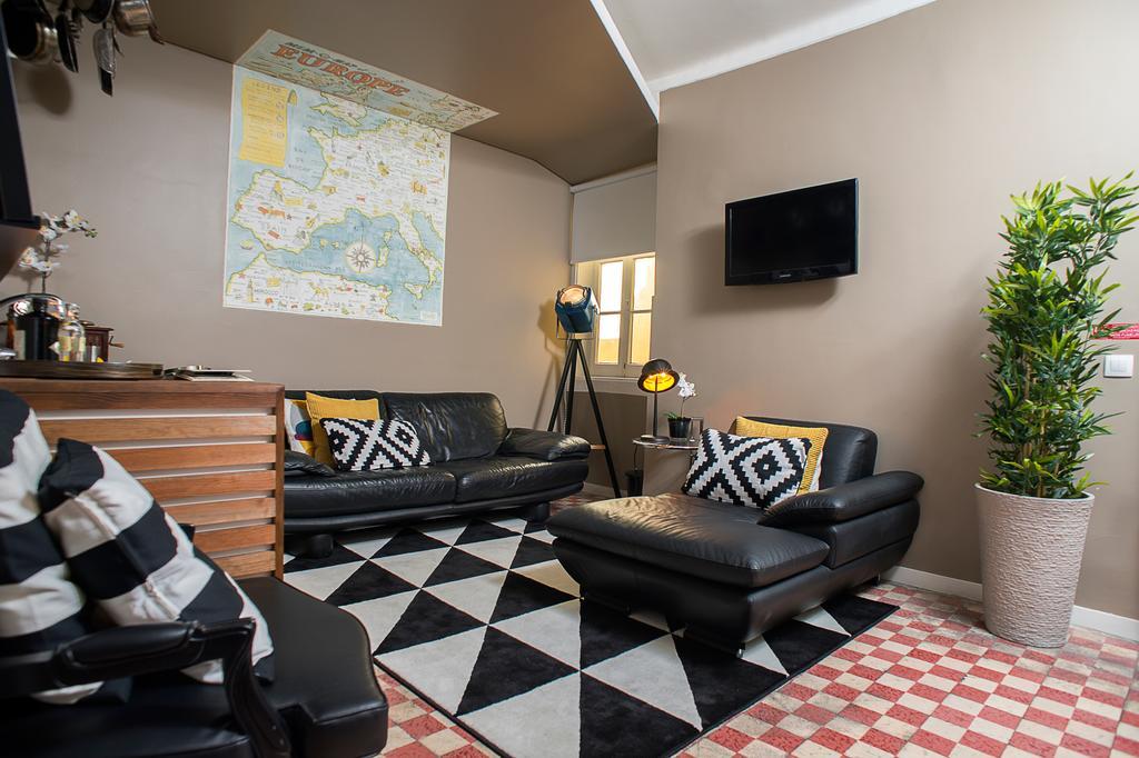 No Limit Bairro Alto Hostel Lisbon Luaran gambar