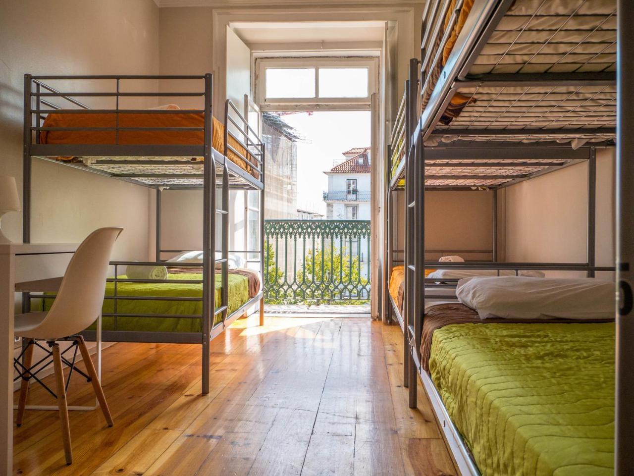 No Limit Bairro Alto Hostel Lisbon Luaran gambar