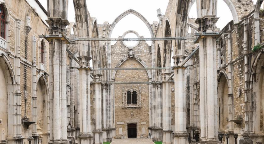 No Limit Bairro Alto Hostel Lisbon Luaran gambar